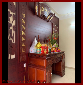 Bàn thờ gỗ hương đá đục chữ Thọ vuông